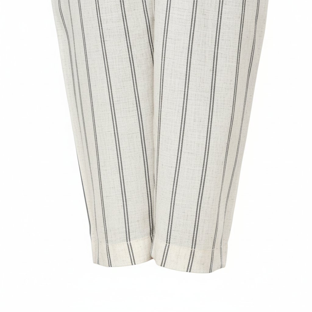 Hem detail and leg opening